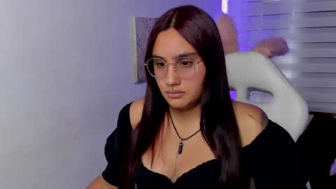 Snapshot of caroline_rodriguez_9 chatting on 12, 6, 2026 caroline_rodriguez_9 online show from 12, 6, 2026
