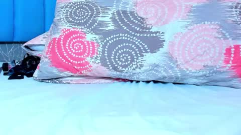 CarolineeGarcia online show from 10, 1, 2025
