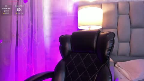Caroline online show from 11, 5, 2026