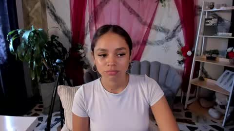 Caroline online show from 31, 5, 2026