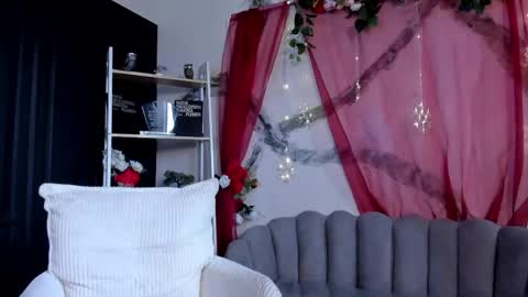 Caroline online show from 31, 5, 2026