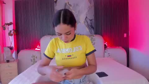 Snapshot of carolinefyre chatting on 27, 6, 2026 Caroline online show from 27, 6, 2026