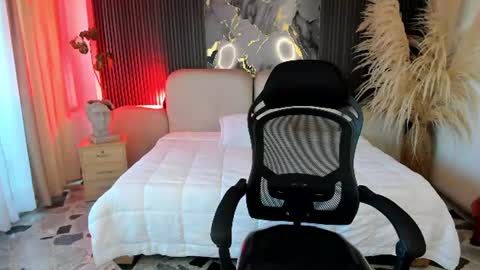 Snapshot of carolinefyre chatting on 2, 7, 2026 Caroline online show from 2, 7, 2026