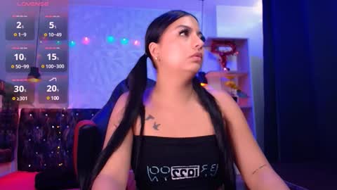 Caroline Scoth online show from 10, 2, 2025