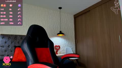 Caroline Scoth online show from 22, 9, 2025