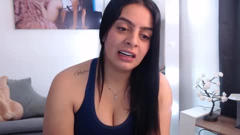 Snapshot of carolmunoz chatting on 17, 12, 2024 Carolina online show from 17, 12, 2024