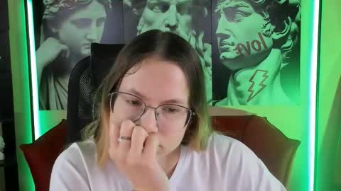 carrie_roses online show from 24, 9, 2025
