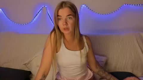 Snapshot of carriebradshawww chatting on 1, 10, 2025 carriebradshawww online show from 1, 10, 2025