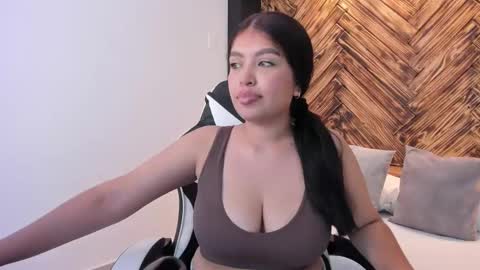 Snapshot of carriepink_ chatting on 12, 9, 2025 carriepink_ online show from 12, 9, 2025