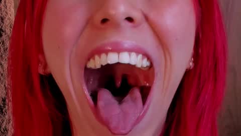 Casandra  online show from 5, 3, 2025