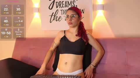 Snapshot of caseydevon chatting on 16, 10, 2025 Casey online show from 16, 10, 2025