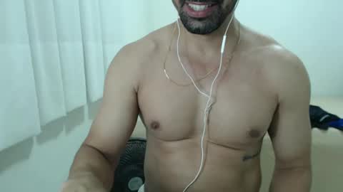 cashmastermuscle77 online show from 6, 2, 2025