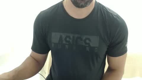 cashmastermuscle77 online show from 15, 4, 2026