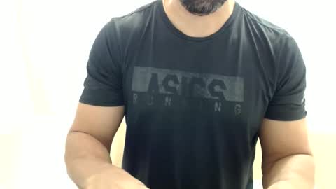 Snapshot of cashmastermuscle77 chatting on 4, 6, 2026 cashmastermuscle77 online show from 4, 6, 2026