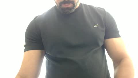 Snapshot of cashmastermuscle77 chatting on 28, 6, 2026 cashmastermuscle77 online show from 28, 6, 2026