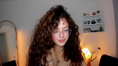 Cassie online show from 13, 4, 2026