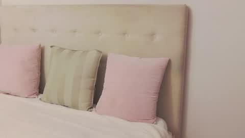 Snapshot of cassiehilton chatting on 14, 11, 2025 CassieHilton online show from 14, 11, 2025