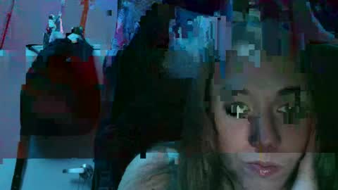 Snapshot of cassiek747 chatting on 18, 9, 2025 cksexeeee31 online show from 18, 9, 2025