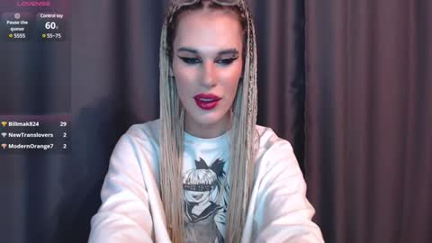 Snapshot of cassiemich chatting on 23, 12, 2024 Cassie online show from 23, 12, 2024