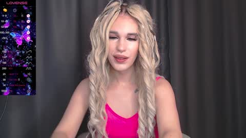 Snapshot of cassiemich chatting on 4, 1, 2025 Cassie online show from 4, 1, 2025