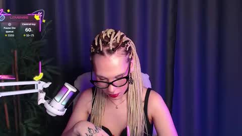 Snapshot of cassiemich chatting on 3, 12, 2025 Cassie online show from 3, 12, 2025