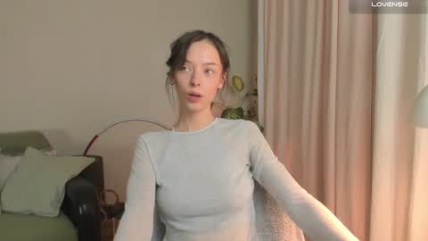 Snapshot of cassisland chatting on 4, 12, 2024 cassandra online show from 4, 12, 2024