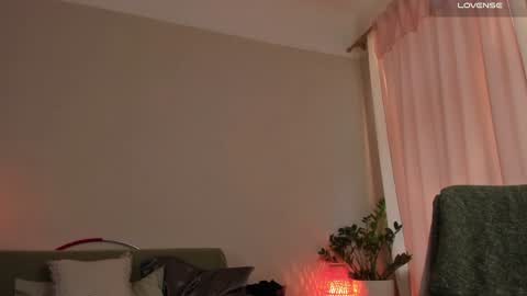 Snapshot of cassisland chatting on 7, 1, 2025 cassandra online show from 7, 1, 2025