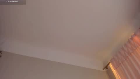 Snapshot of cassisland chatting on 4, 12, 2025 cassandra online show from 4, 12, 2025