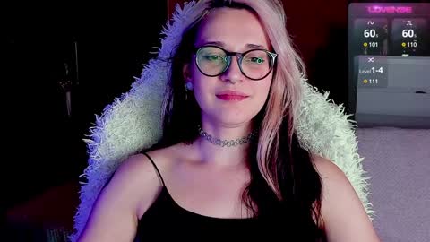 Snapshot of cassy_moore chatting on 8, 1, 2025 Ellie online show from 8, 1, 2025