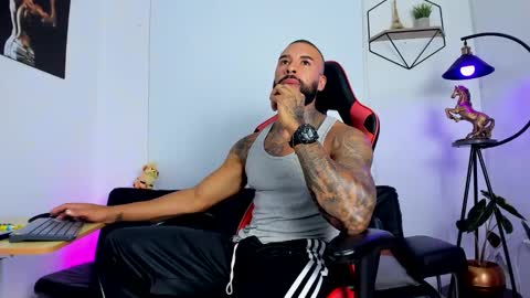 Snapshot of casticatheking chatting on 7, 2, 2025 Matheo Brown online show from 7, 2, 2025