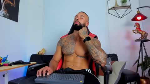 Snapshot of casticatheking chatting on 11, 2, 2025 Matheo Brown online show from 11, 2, 2025