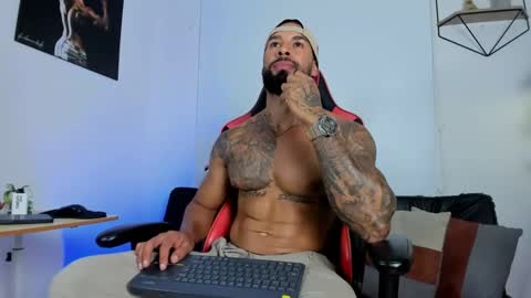 Snapshot of casticatheking chatting on 5, 3, 2025 Matheo Brown online show from 5, 3, 2025