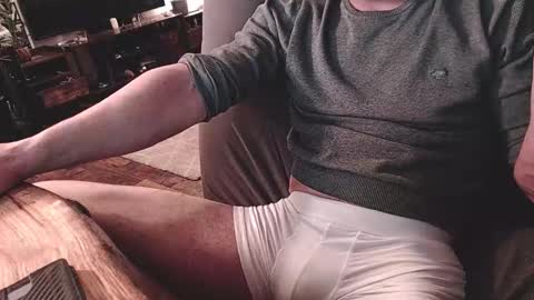Snapshot of casual_chris chatting on 23, 10, 2025 fickschnitten online show from 23, 10, 2025