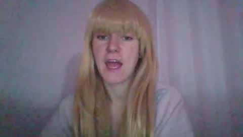 Snapshot of cat_2019 chatting on 17, 10, 2025 cat_2019 online show from 17, 10, 2025