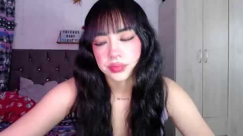 Mila online show from 7, 11, 2025