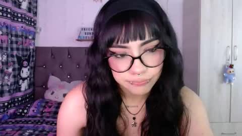 Mila online show from 12, 3, 2026