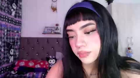 Mila online show from 15, 4, 2026