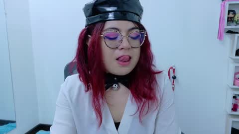 Snapshot of cat_white chatting on 16, 1, 2025 Cata online show from 16, 1, 2025