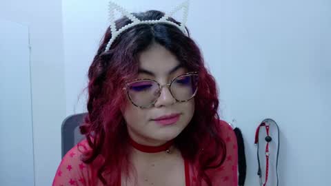 Snapshot of cat_white chatting on 23, 1, 2025 Cata online show from 23, 1, 2025