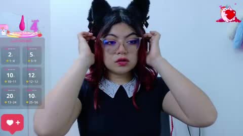Snapshot of cat_white chatting on 12, 3, 2025 Cata online show from 12, 3, 2025
