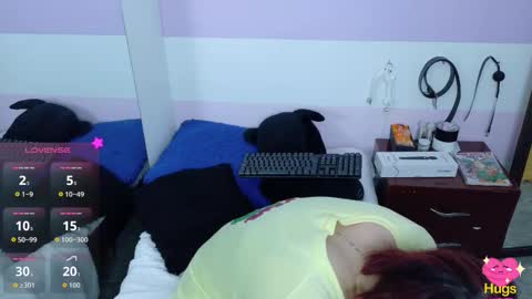 Snapshot of cat_white chatting on 15, 10, 2025 Cata online show from 15, 10, 2025