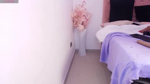 Snapshot of cat_wild chatting on 24, 9, 2025 Marce online show from 24, 9, 2025
