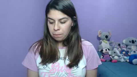 Snapshot of cata_09 chatting on 17, 12, 2025 cata online show from 17, 12, 2025