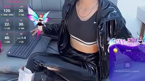 Queen Catalella online show from 1, 3, 2025