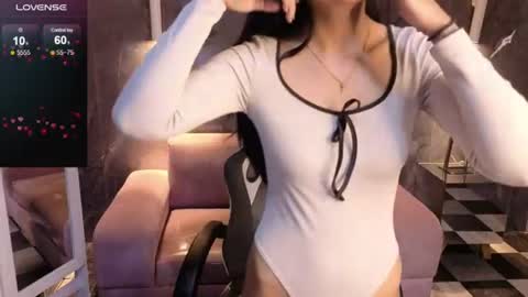 Snapshot of catalella_little_b chatting on 11, 6, 2026 catalella_little_b online show from 11, 6, 2026