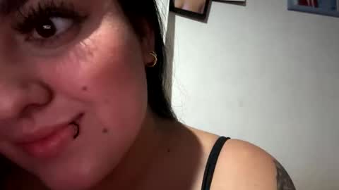 Snapshot of cataleya6712 chatting on 28, 10, 2025 cataleya6712 online show from 28, 10, 2025