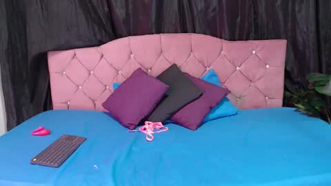 Snapshot of cataleya_divine chatting on 2, 10, 2025 Cata Prins online show from 2, 10, 2025