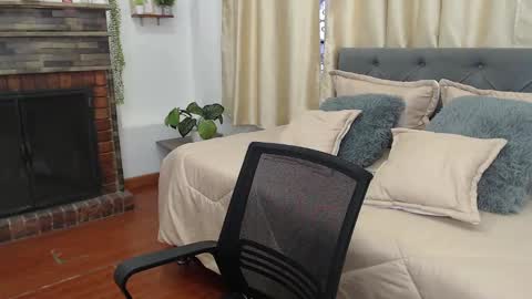 Snapshot of cataleya_kudo chatting on 15, 10, 2025 cataleya_kudo online show from 15, 10, 2025