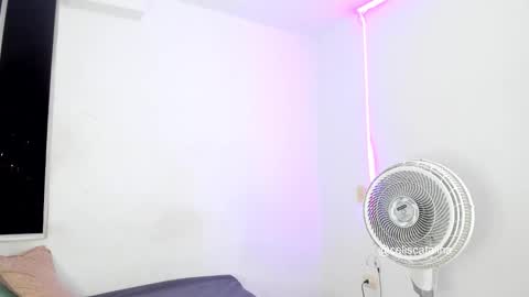 Snapshot of cataliana_mega1 chatting on 6, 11, 2025 celiscatalina instagram online show from 6, 11, 2025