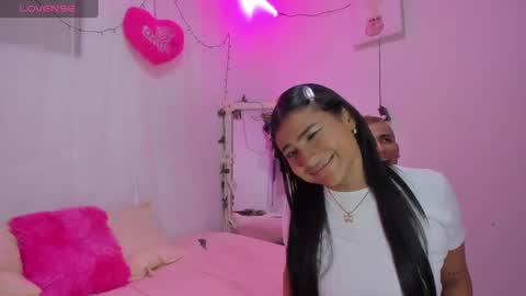 Snapshot of catalina_and_roger chatting on 1, 3, 2025 Cata y Roger online show from 1, 3, 2025